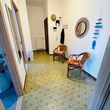Giulia2 - Palazzo Milano * דיאנו מרינה